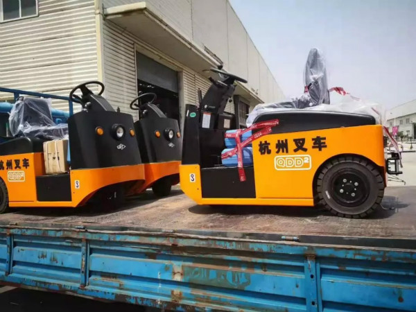 有質(zhì)量有保證，杭叉的電動(dòng)牽引車再一次交付天津某企業(yè)！